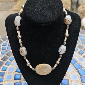 Lace Agate/Agate Beaded Necklace with Polished Accents